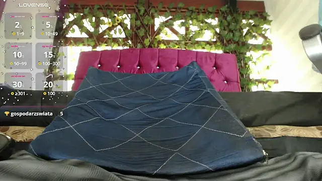 sara23   online show from 12.19.25