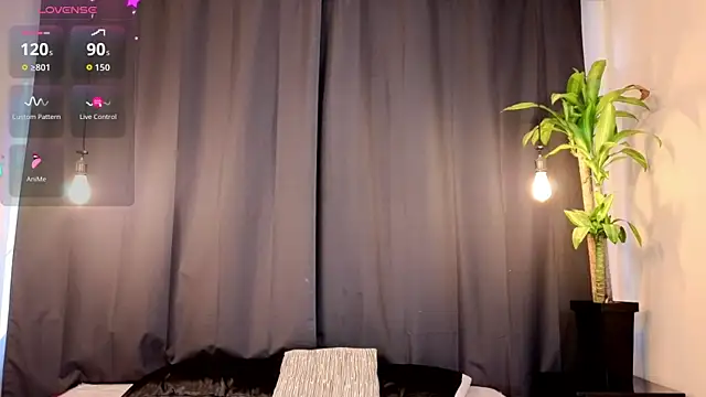 CRAZY-BOY99 online show from 11.13.25