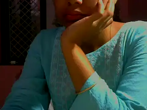 Snapshot of mayra89 chatting on 11.22.25 mayra89 online show from 11.22.25