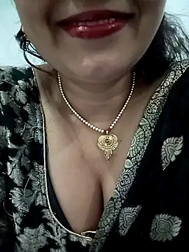 Snapshot of Neha-Bhabhi-Rasily chatting on 11.08.25 Neha-Bhabhi-Rasily online show from 11.08.25