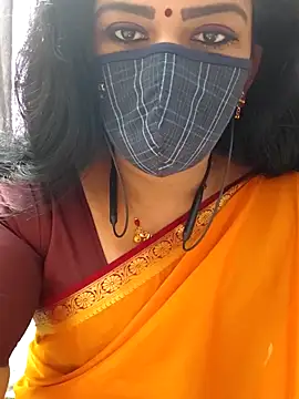 Snapshot of ashmitha chatting on 10.03.25 ashmitha online show from 10.03.25