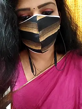 Snapshot of ashmitha chatting on 10.06.25 ashmitha online show from 10.06.25