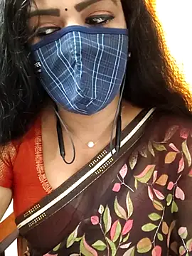 Snapshot of ashmitha chatting on 10.19.25 ashmitha online show from 10.19.25