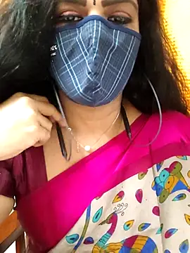 Snapshot of ashmitha chatting on 10.24.25 ashmitha online show from 10.24.25