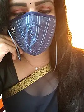 Snapshot of ashmitha chatting on 11.01.25 ashmitha online show from 11.01.25