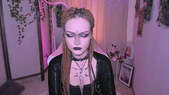 NicoleFlloret online show from 03.04.25