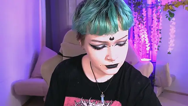 NicoleFlloret online show from 03.15.25