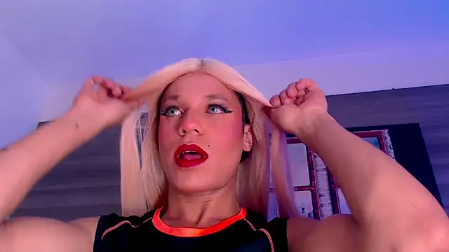 Snapshot of SashaNova chatting on 10.09.25 SashaNova online show from 10.09.25