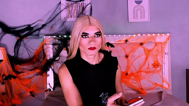 Emily Castillo 1 online show from 10.08.25