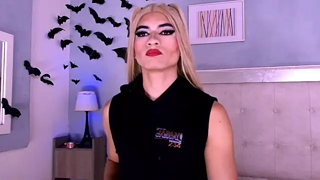 Emily Castillo 1 online show from 11.15.25