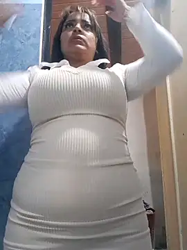 Sarah917 online show from 12.16.25