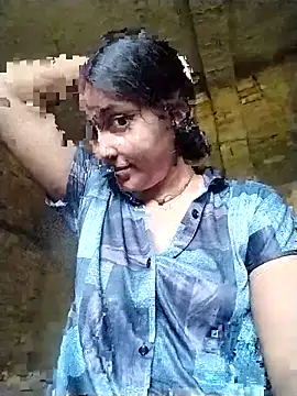 Snapshot of Maidangirl chatting on 09.26.25 Maidangirl online show from 09.26.25