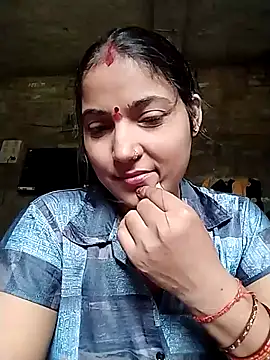 Snapshot of Maidangirl chatting on 09.27.25 Maidangirl online show from 09.27.25