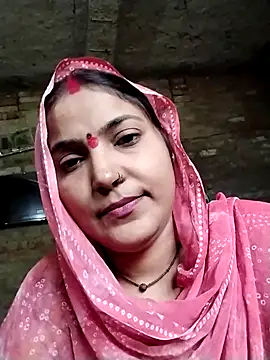 Snapshot of Maidangirl chatting on 10.14.25 Maidangirl online show from 10.14.25