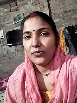 Snapshot of Maidangirl chatting on 10.16.25 Maidangirl online show from 10.16.25