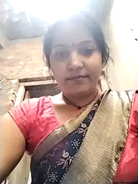 Snapshot of Maidangirl chatting on 11.02.25 Maidangirl online show from 11.02.25