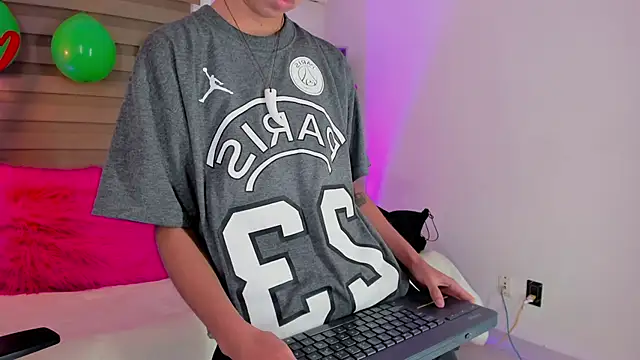 tommy blue online show from 03.20.25