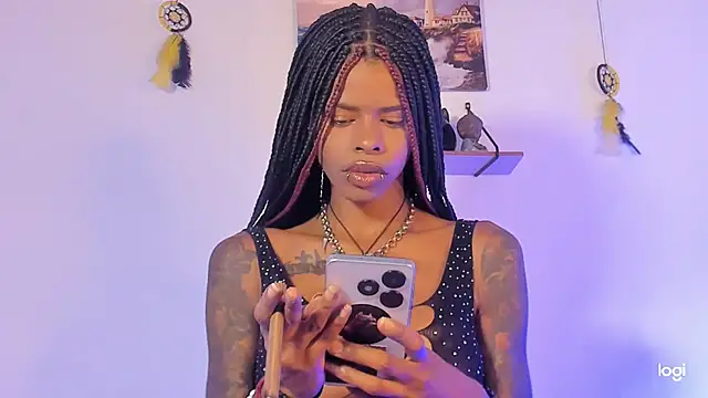 Aprillebony online show from 10.03.25