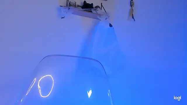 Aprillebony online show from 10.24.25