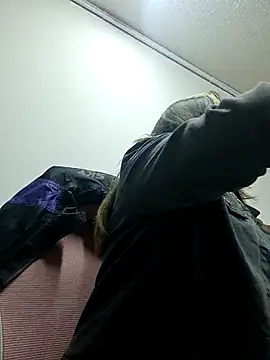 mandy-moore online show from 04.01.26