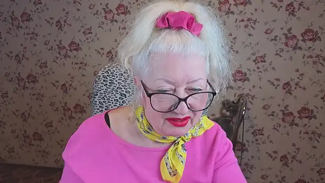 Maya Mayflower online show from 01.12.26