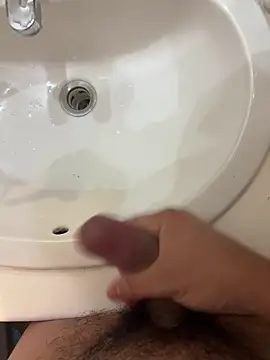 Snapshot of Runstat chatting on 03.17.25 Runstat online show from 03.17.25