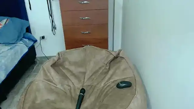 KratosAfroditacs online show from 10.06.25