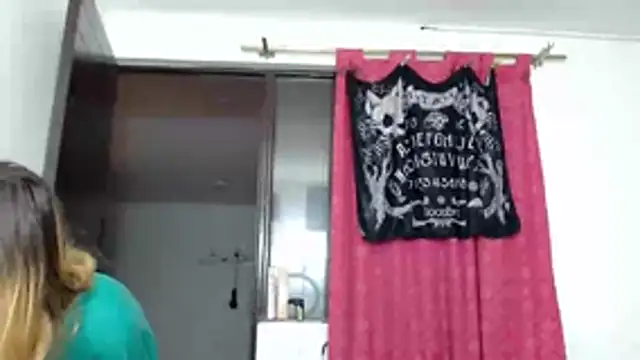 KratosAfroditacs online show from 10.24.25