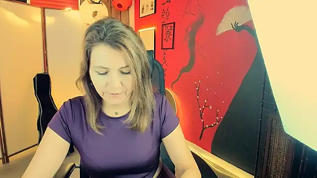 Snapshot of NicoleHitman chatting on 11.02.25 NicoleHitman online show from 11.02.25