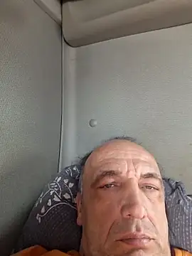 Snapshot of aleksis1313 chatting on 03.31.26 aleksis1313 online show from 03.31.26