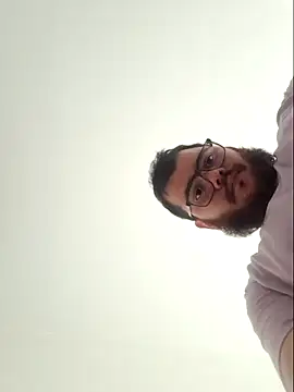 Snapshot of Edmund98 chatting on 03.20.25 Edmund98 online show from 03.20.25