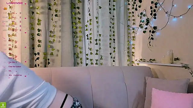 Ashley Nicks online show from 04.03.26