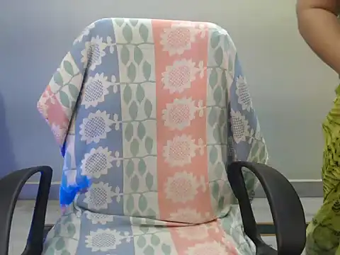 Snapshot of Surjeet_Kaur chatting on 02.25.26 Surjeet Kaur online show from 02.25.26