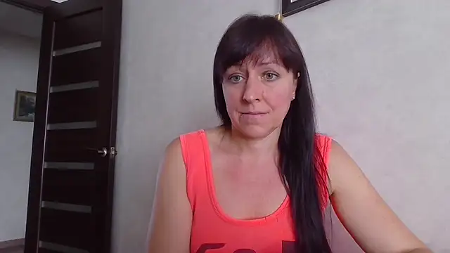 Snapshot of CarolinaReaperRed chatting on 09.29.25 CarolinaReaperRed online show from 09.29.25