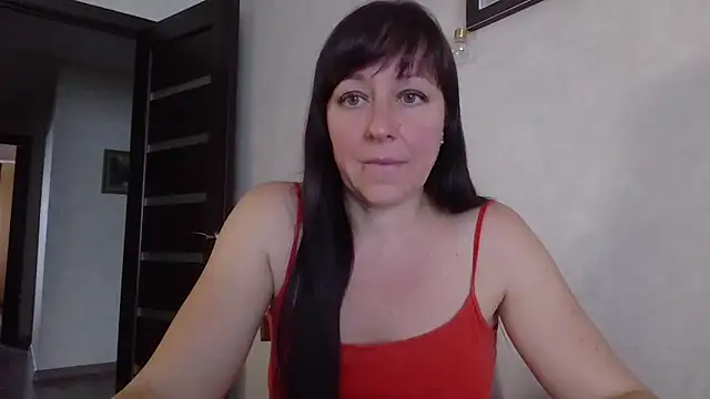 Snapshot of CarolinaReaperRed chatting on 10.02.25 CarolinaReaperRed online show from 10.02.25