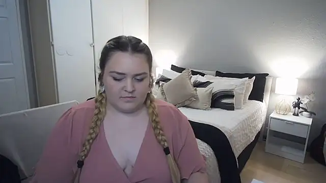 Neytjie online show from 11.29.25