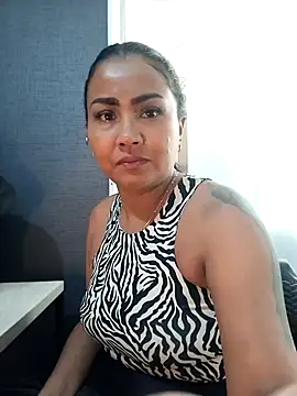 Snapshot of Ariana_Rodriguez chatting on 10.30.25 Ariana Rodriguez online show from 10.30.25