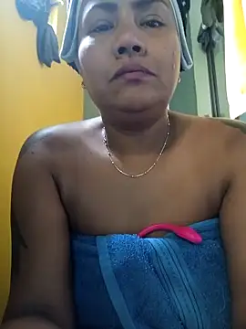 Snapshot of Ariana_Rodriguez chatting on 11.01.25 Ariana Rodriguez online show from 11.01.25