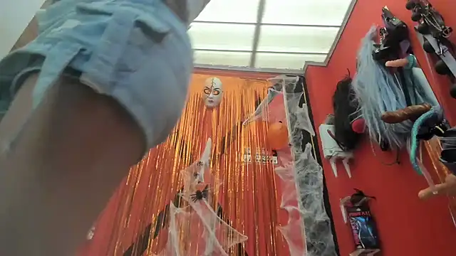 emma morgan 1 online show from 10.25.25