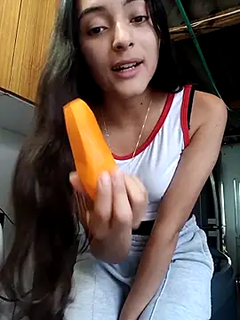 Snapshot of Valen_Person chatting on 10.21.25 Valen Person online show from 10.21.25