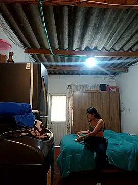 Snapshot of Valen_Person chatting on 10.25.25 Valen Person online show from 10.25.25