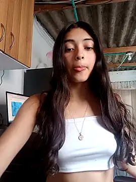 Snapshot of Valen_Person chatting on 11.05.25 Valen Person online show from 11.05.25