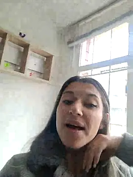 Isabella Varella online show from 03.08.25