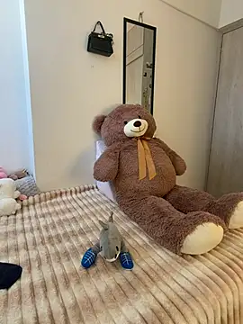 ZaraLuuv online show from 03.11.26