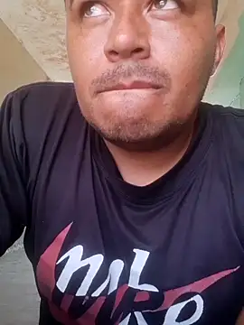 Snapshot of candy_-_king chatting on 03.11.25 candy - king online show from 03.11.25