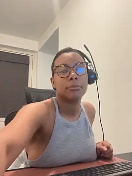 Melia Rayne online show from 04.17.26