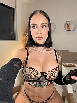 Snapshot of ValentinaMilann chatting on 07.11.26 ValentinaMilann online show from 07.11.26