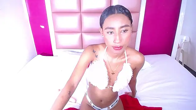 Snapshot of tiny_sarah1 chatting on 03.04.25 tiny sarah1 online show from 03.04.25