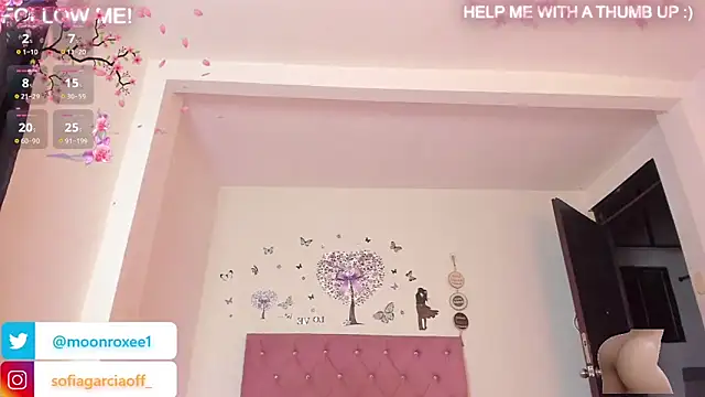 Moonroxe  online show from 11.09.25