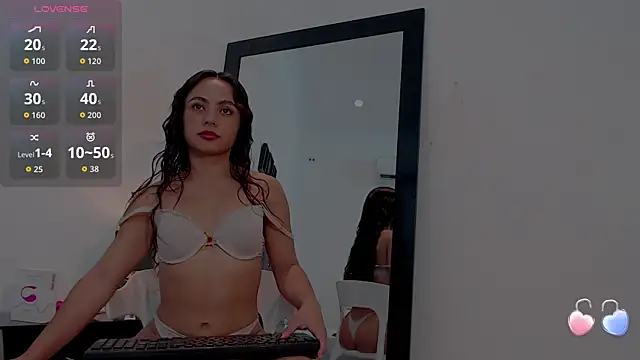 petitteslut  online show from 09.16.25